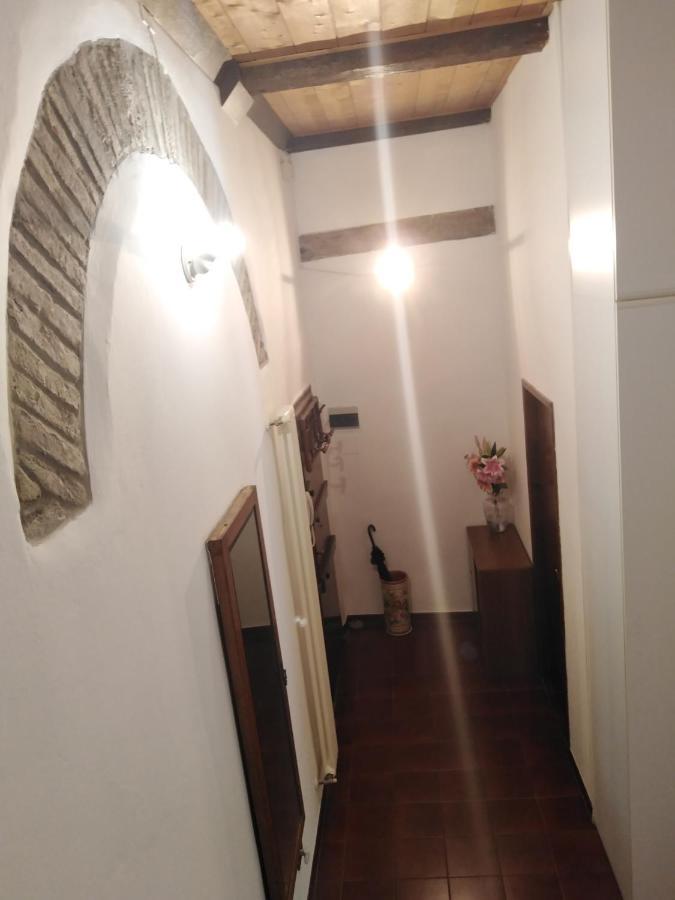Los Lirios Appartamento Centro Storico Ferrara Luaran gambar