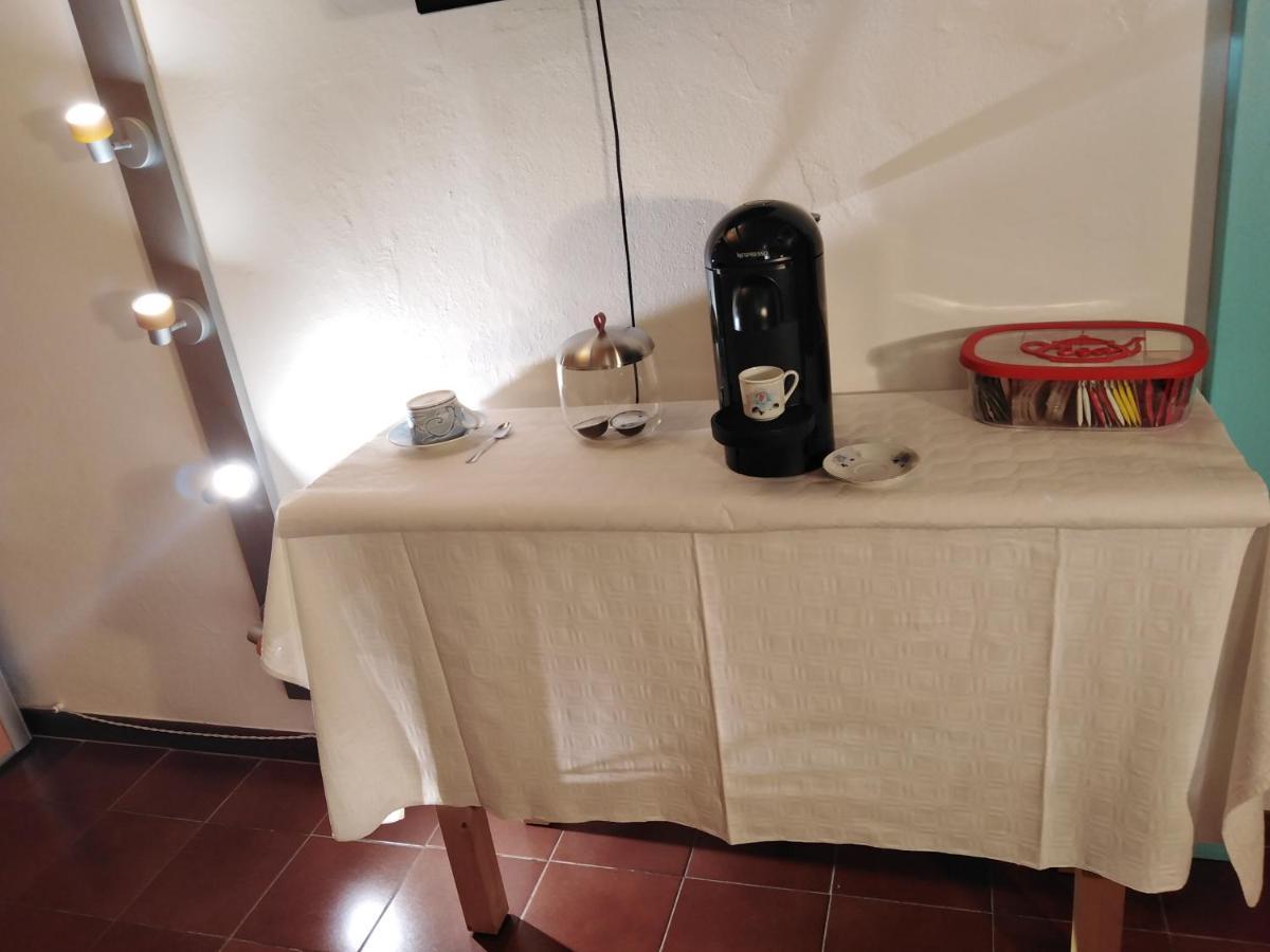 Los Lirios Appartamento Centro Storico Ferrara Luaran gambar